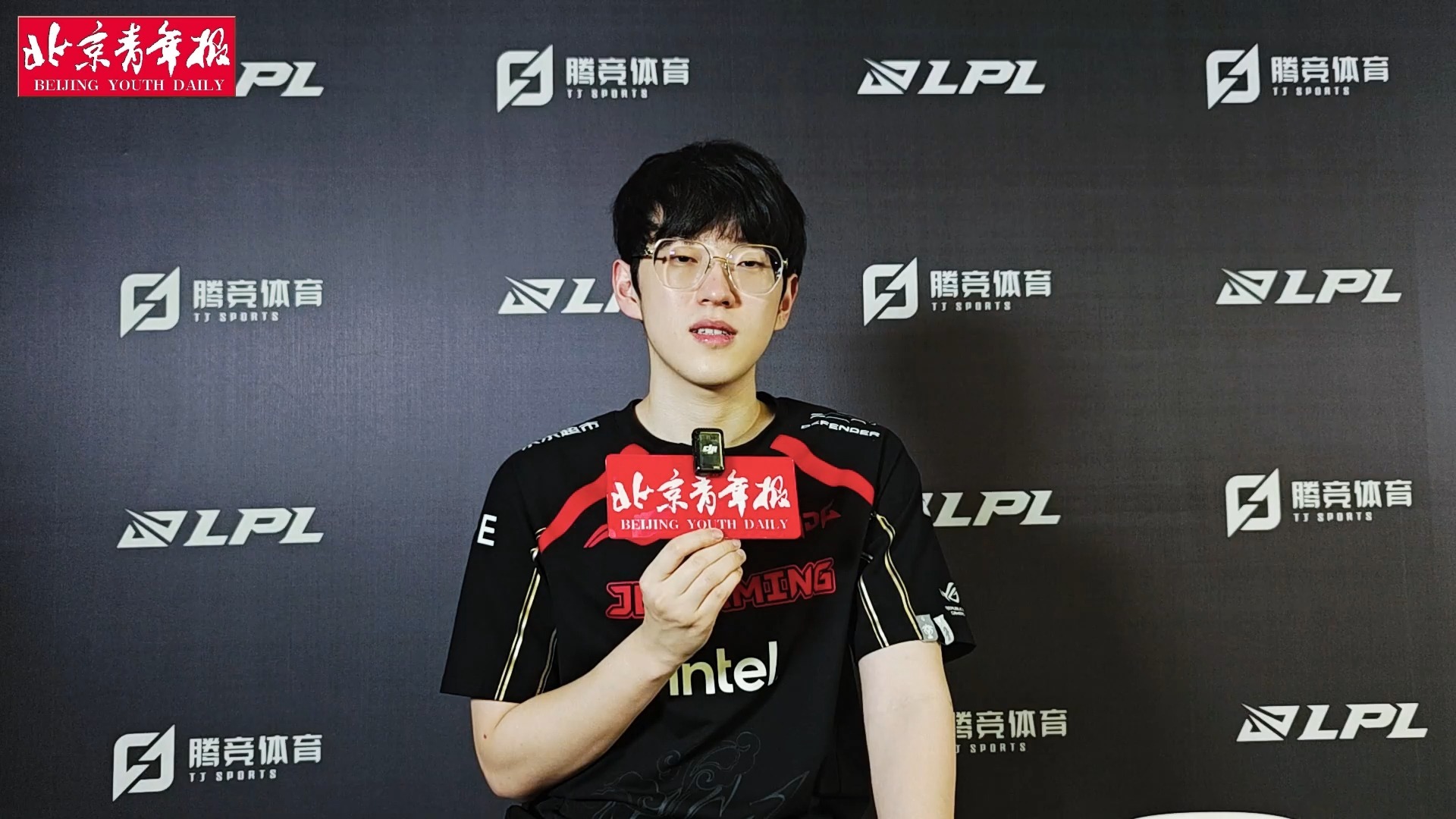 关于Scout迎来七赛季高光表现，TES球迷沸腾！的信息